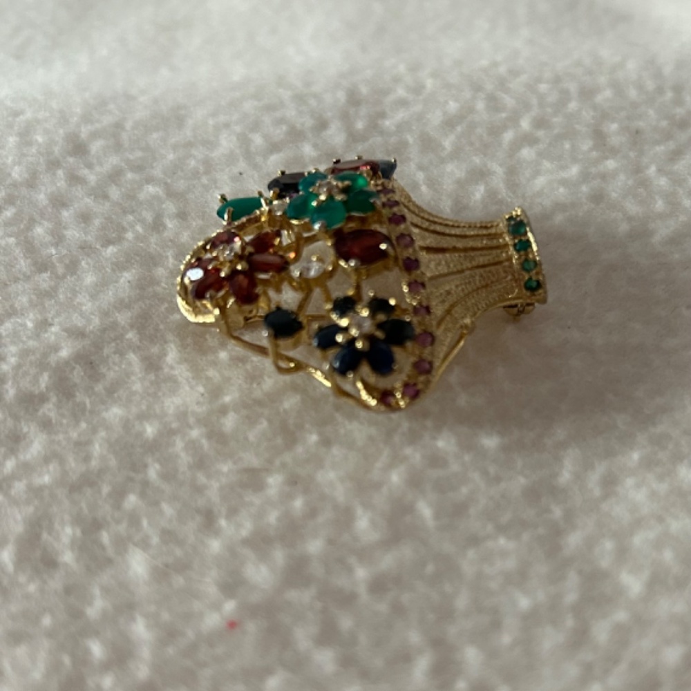 Ladies Brooch, Basket filled with assorted gems, Estate circa 1949 - Picture 3 of 4